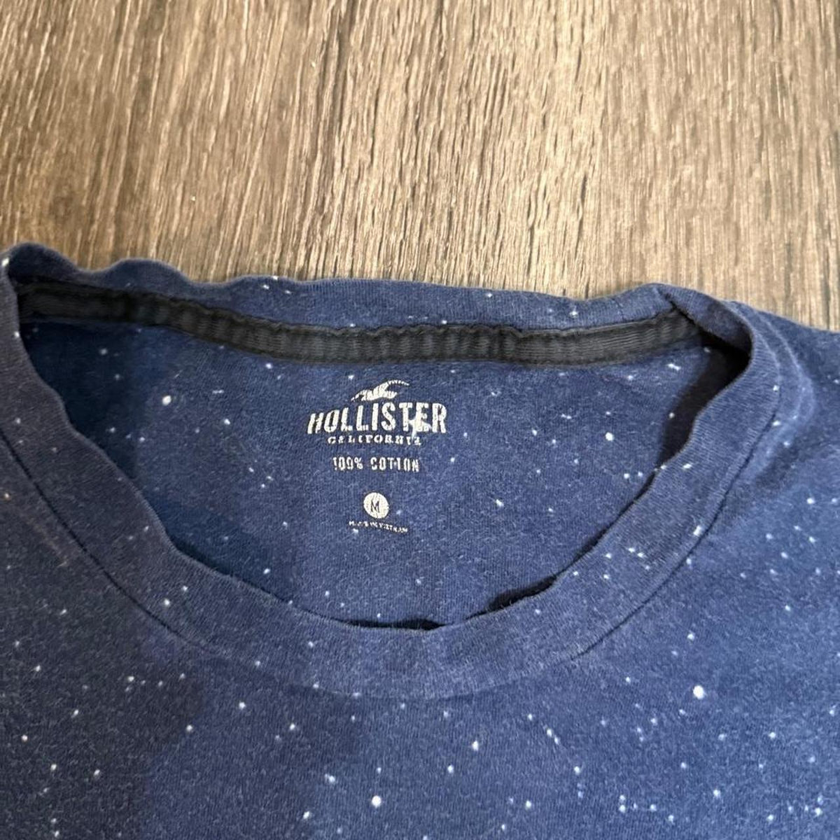 Y2K Hollister Co. tee – Women's Used Clothing