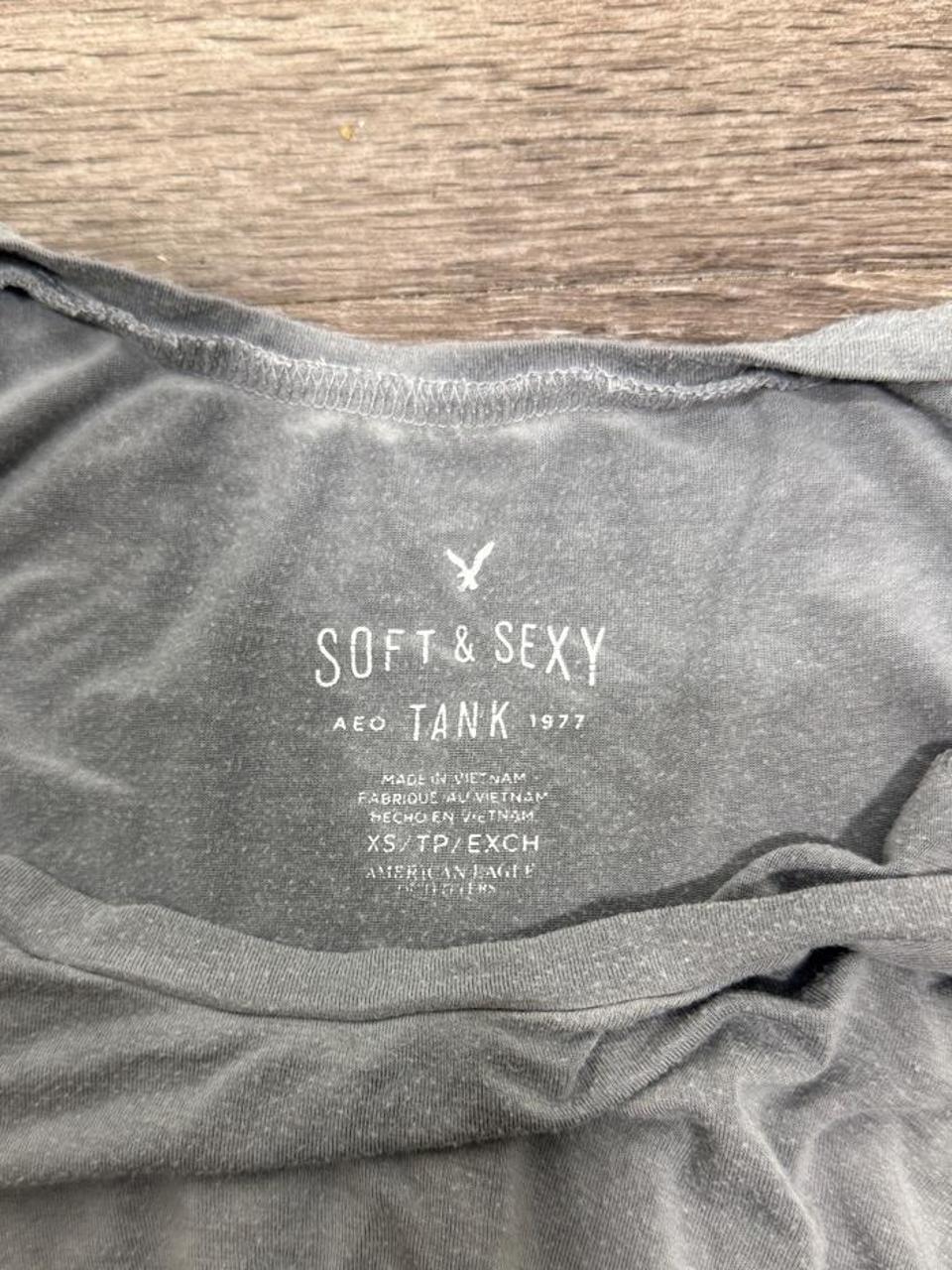 Y2K Aéropostale Grey tank top – Women's Used Clothing