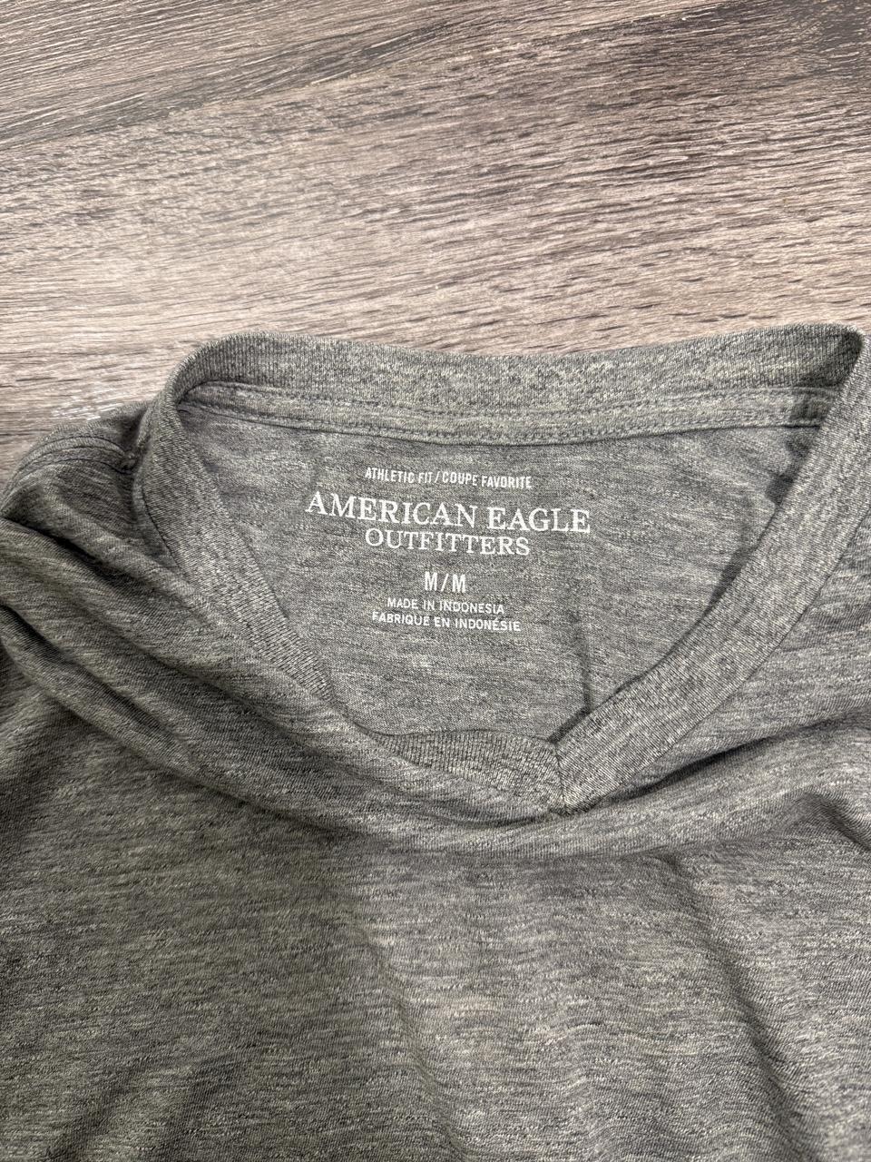 Y2K American Eagle Gray Tee – Women's Used Clothing