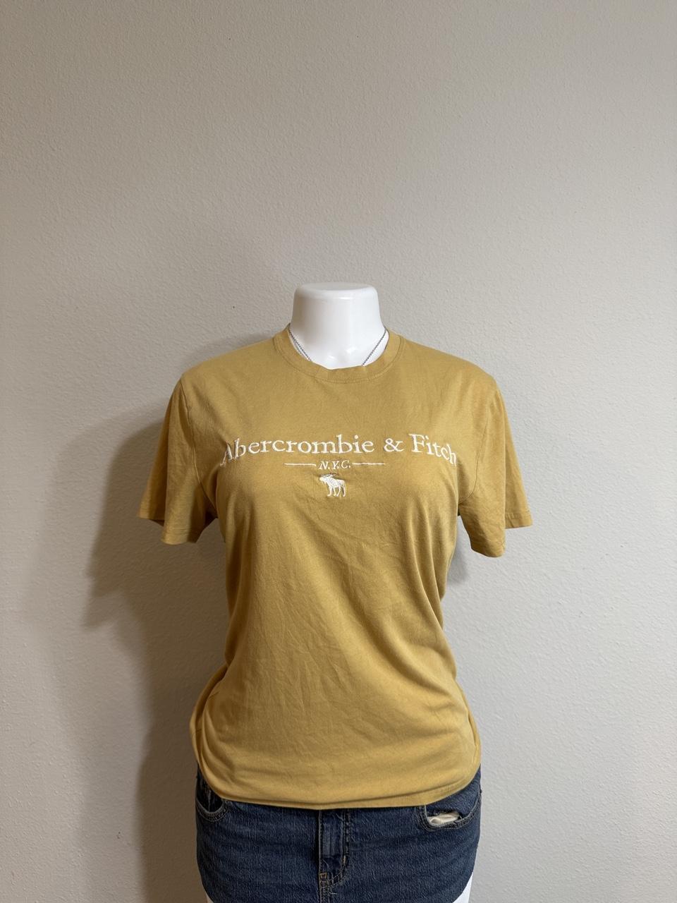 Y2K Abercrombie & Fitch tee – Women's Used Clothing