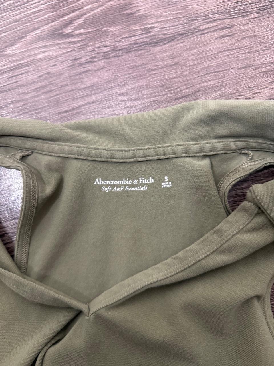 Y2K Abercrombie & Fitch Olive halter top – Women's Used Clothing