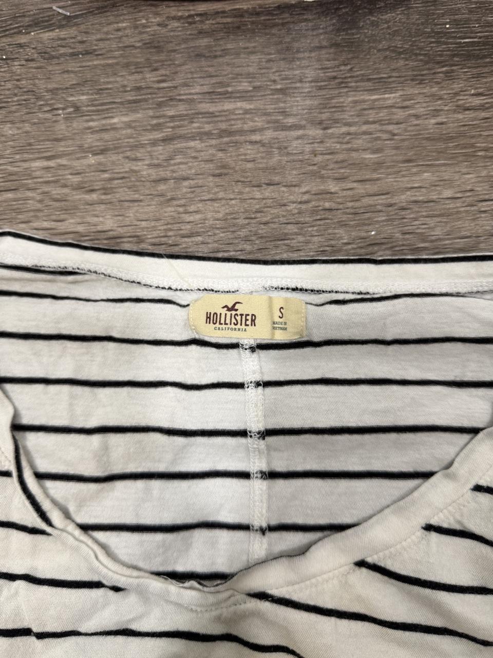 Vintage Hollister Co. tee – Women's Used Clothing