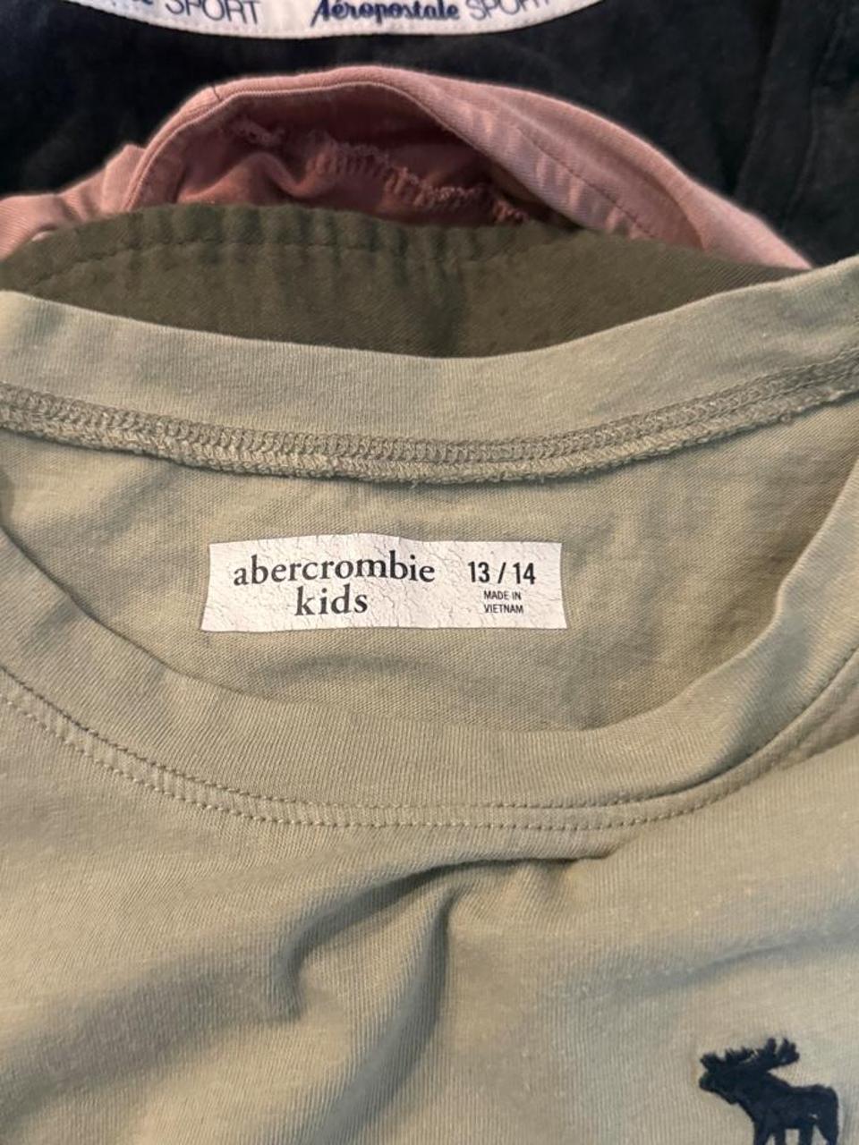 Y2K Abercrombie Kids Green baby tee – Women's Used Clothing