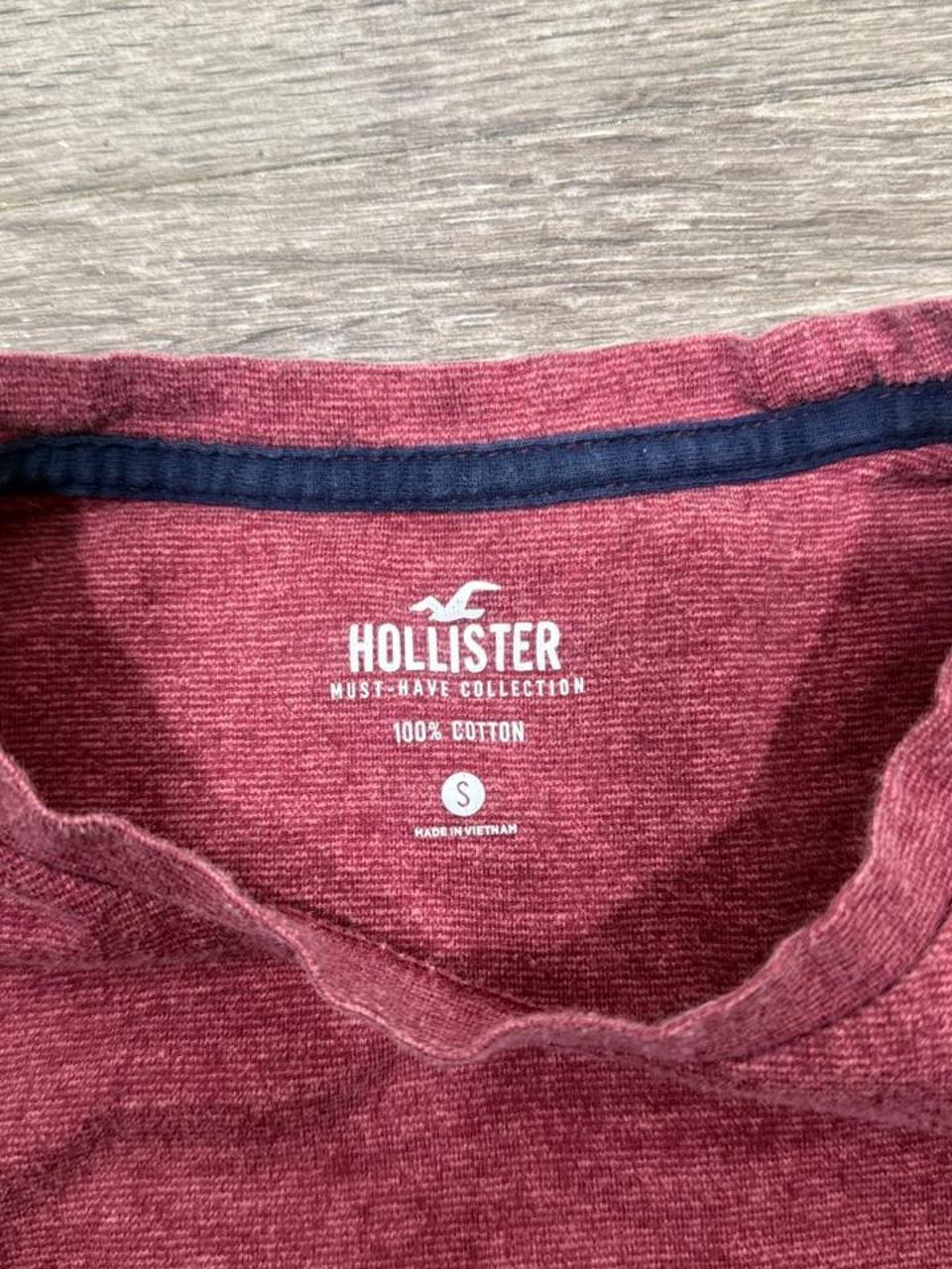 Y2K Hollister Co. Red tee – Women's Used Clothing