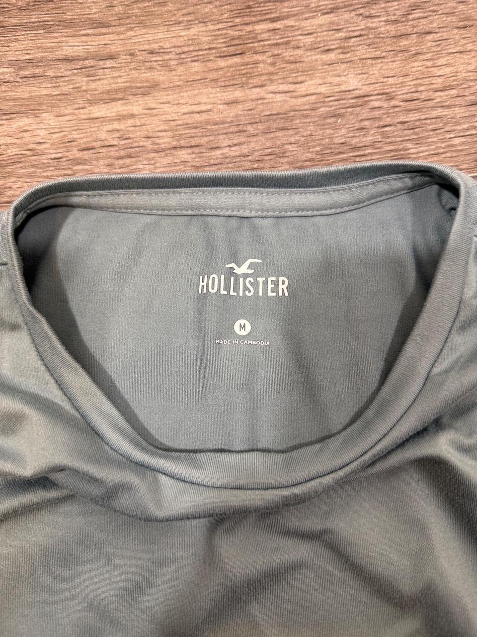 Y2K Hollister Co. baby tee – Women's Used Clothing