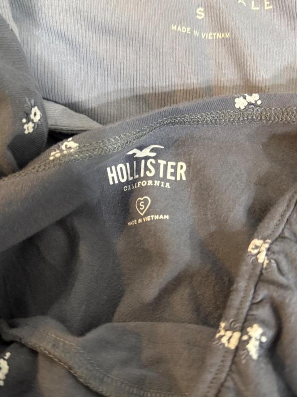 Y2K Hollister Co. top – Women's Used Clothing