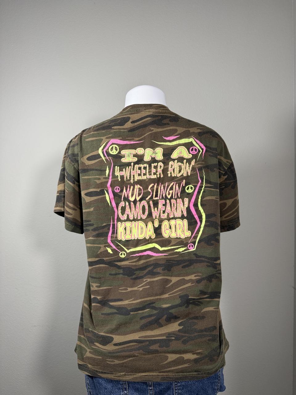 Y2K graphic tee – Women's Used Clothing