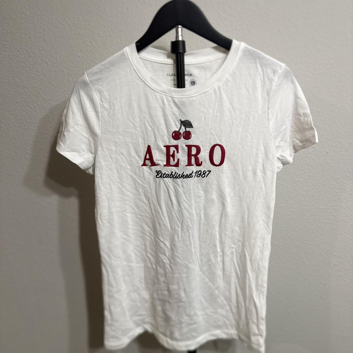 Y2K Aéropostale White tshirt – Women's Used Clothing