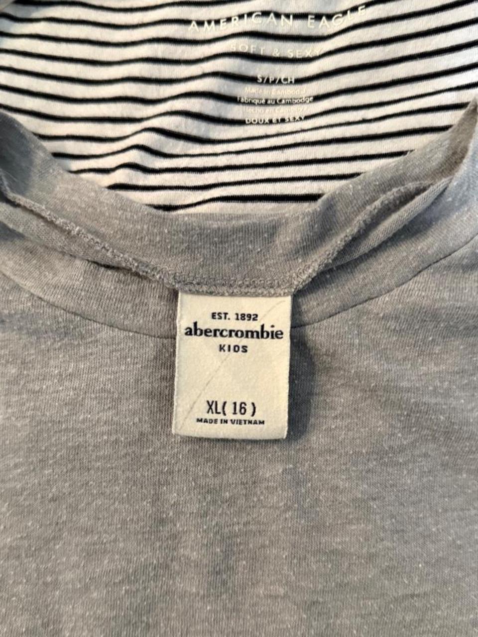 Vintage Abercrombie Kids tee – Women's Used Clothing