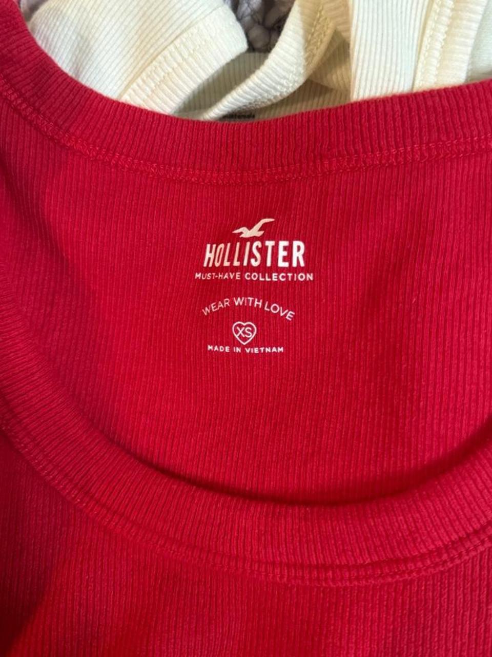 Y2K Hollister Co. tank top – Women's Used Clothing