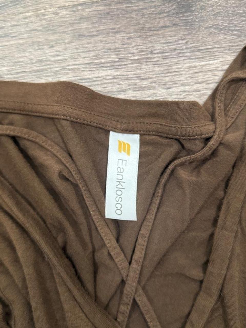 Y2K Brown tee – Women's Used Clothing