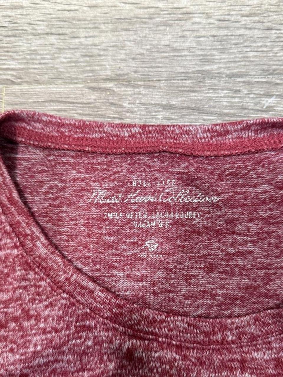 Y2K Hollister Co. tee – Women's Used Clothing