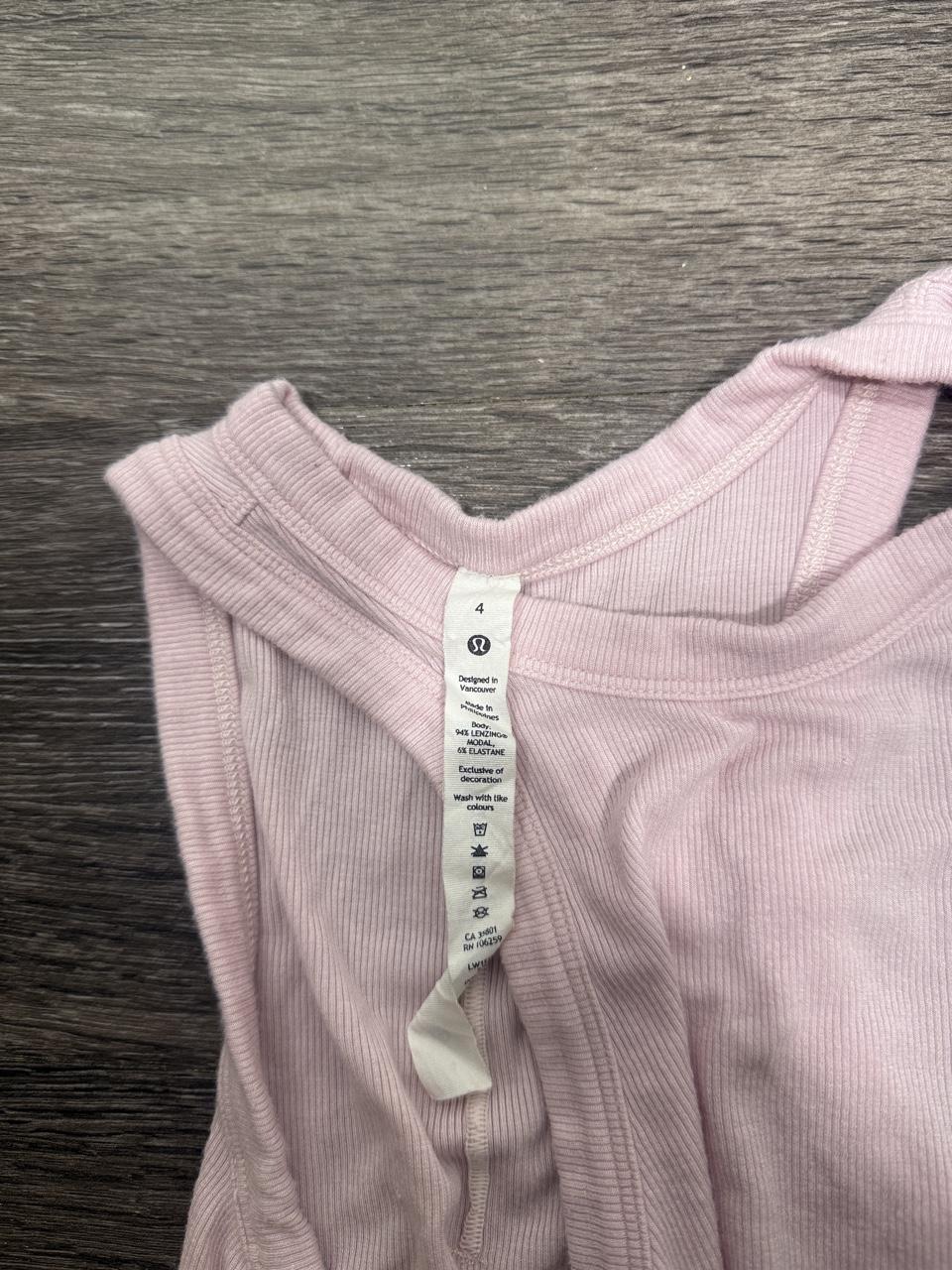 Y2K Lululemon Athletica Pink tank top – Women's Used Clothing