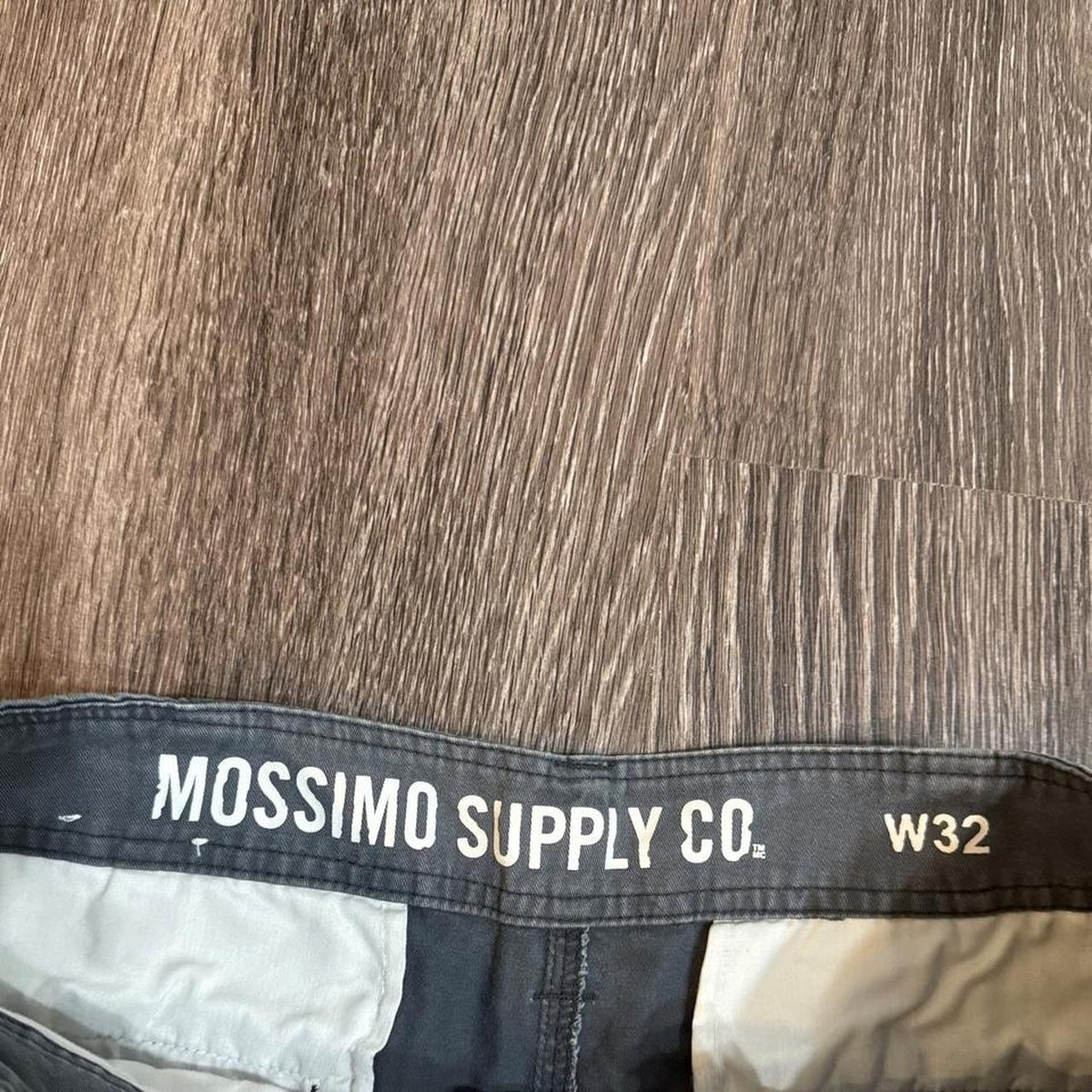 Y2K Mossimo Grey and Green shorts – Women's Used Clothing