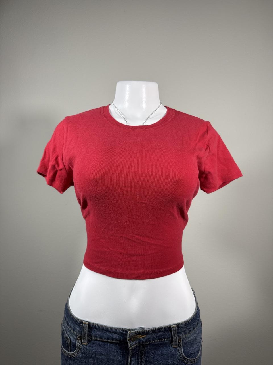 Y2K Hollister Co. Red baby tee – Women's Used Clothing