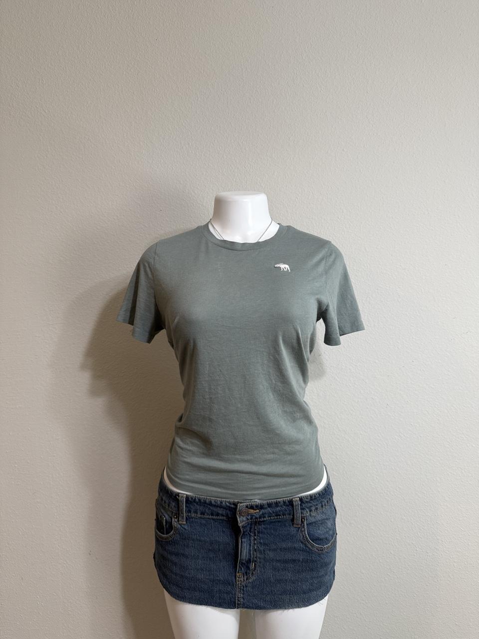 Y2K Abercrombie Kids tee – Women's Used Clothing