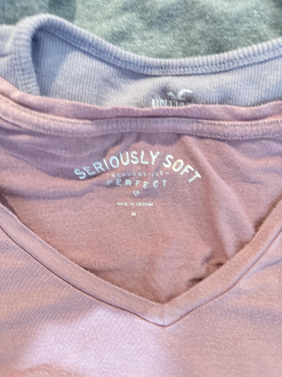 Y2K Aéropostale Pink and Purple tshirt – Women's Used Clothing