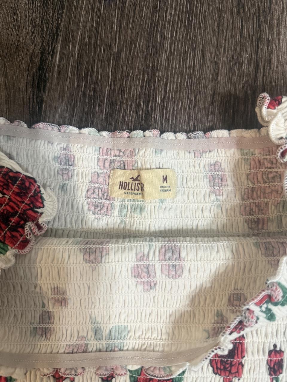 Y2K Hollister Co. top – Women's Used Clothing
