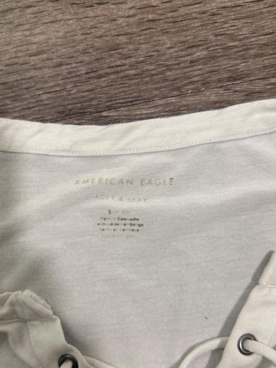 Y2K American Eagle White Top – Women's Used Clothing