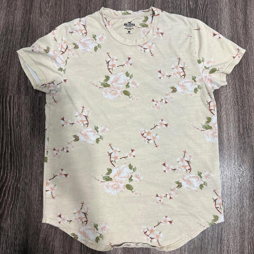Y2K Hollister Co. tee – Women's Used Clothing