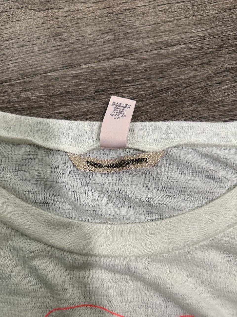 Y2K Victoria's Secret tee – Women's Used Clothing
