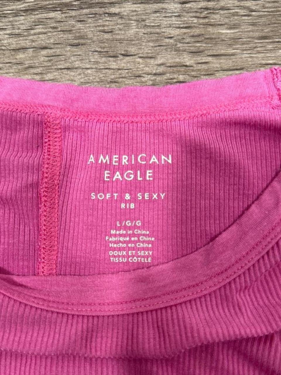 Y2K American Eagle Pink tee – Women's Used Clothing