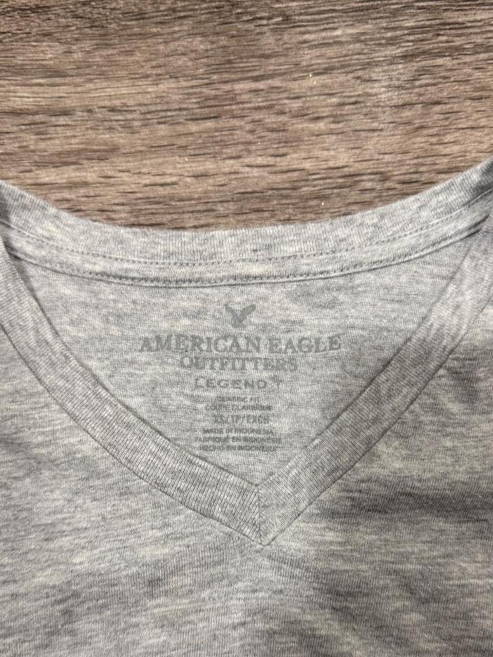 Y2K American Eagle Grey tee – Women's Used Clothing