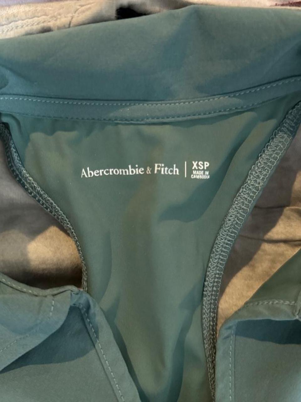 Y2K Abercrombie & Fitch Green and Blue top – Women's Used Clothing