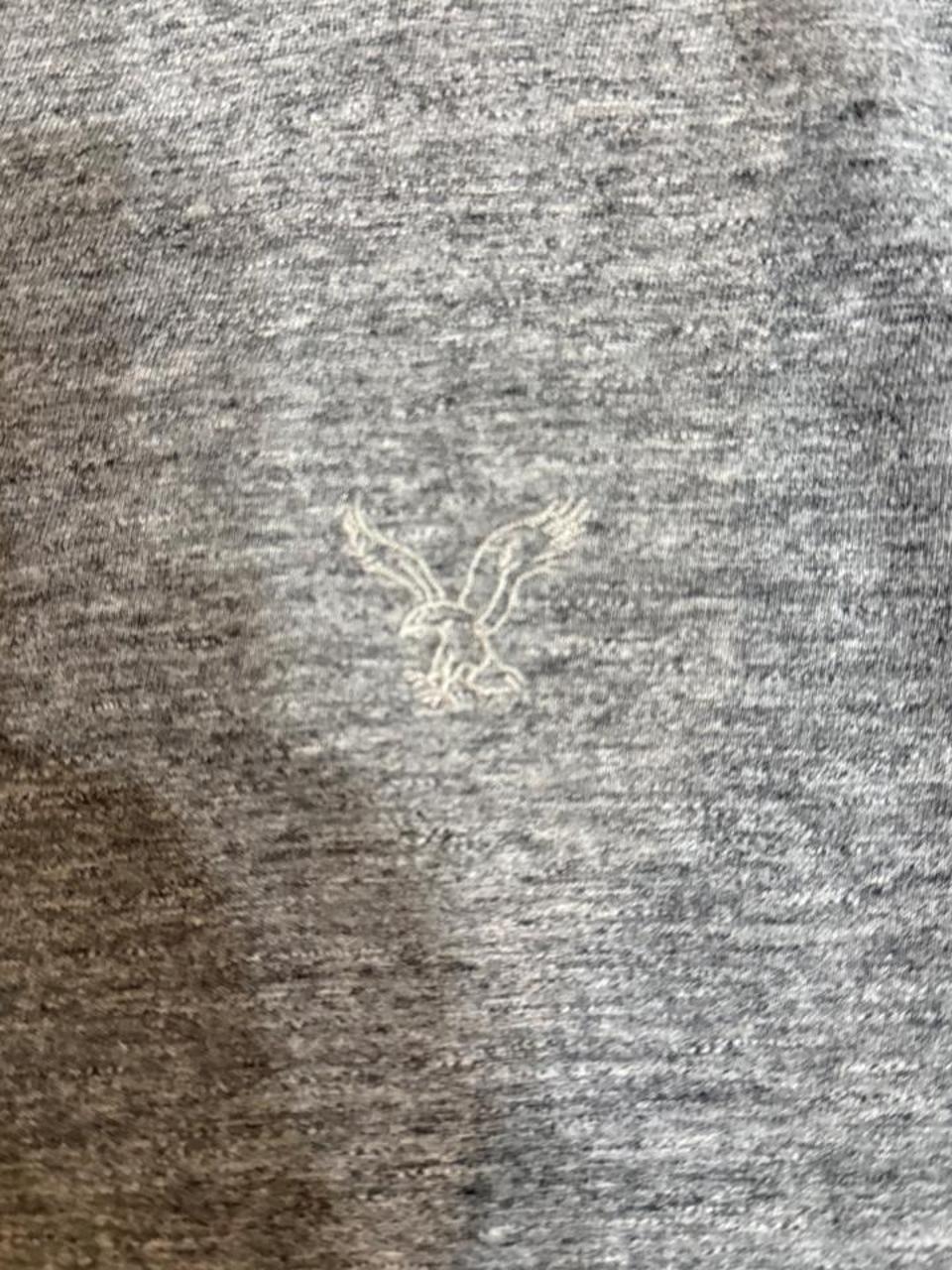 Y2K American Eagle Grey tee – Women's Used Clothing