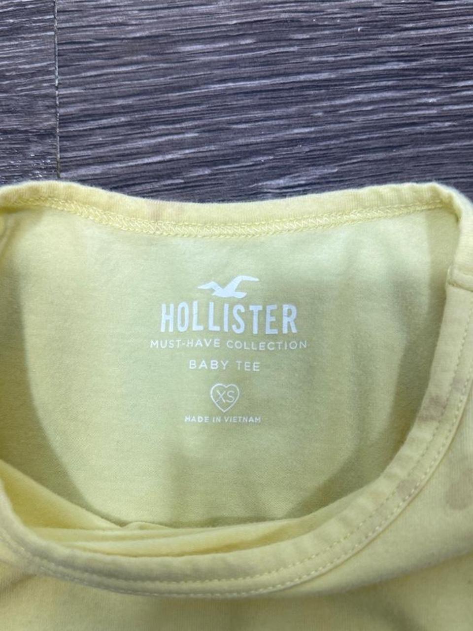 Y2K Hollister Co. Yellow baby tee – Women's Used Clothing