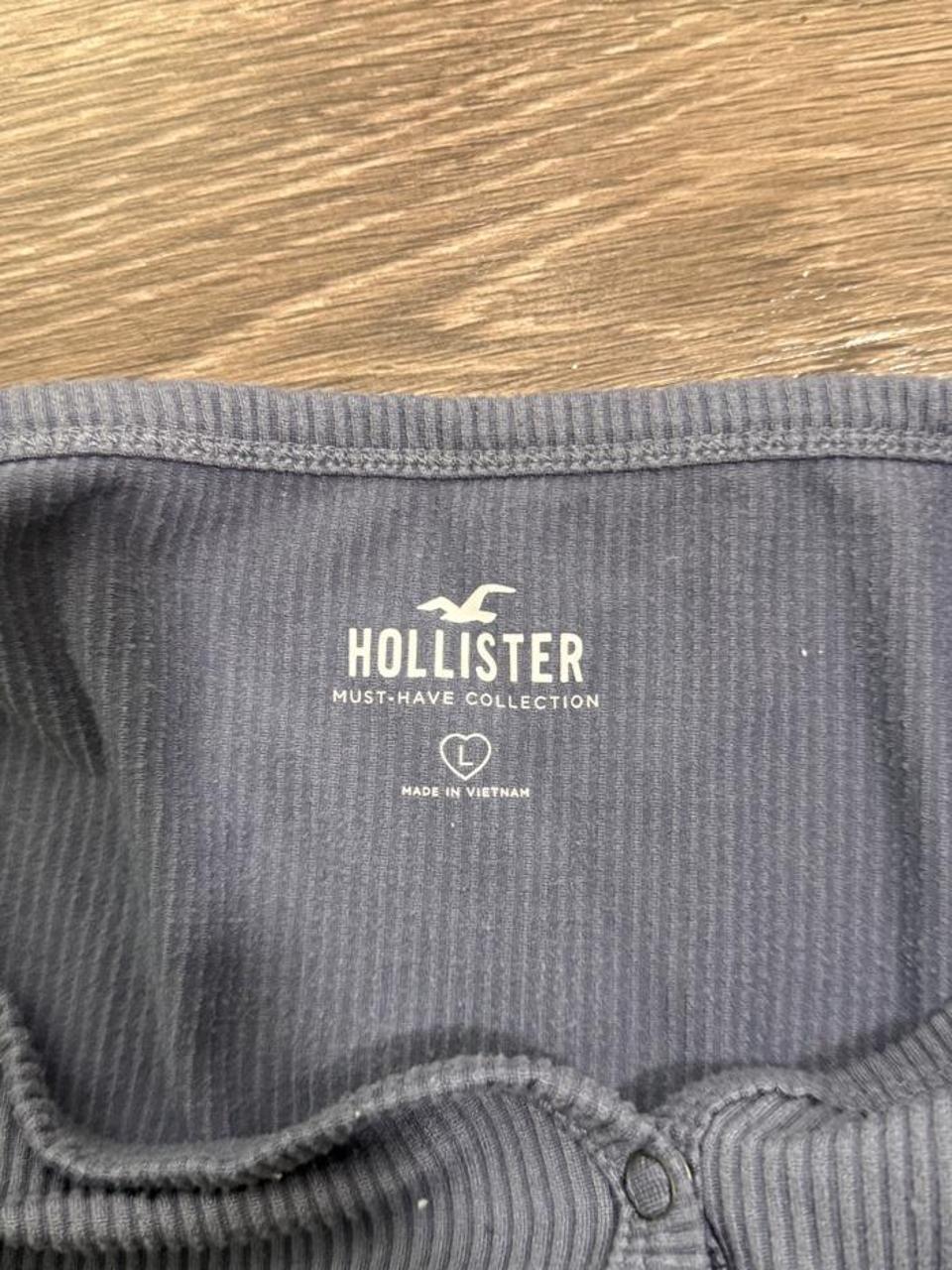 Y2K Hollister Co. tank top – Women's Used Clothing