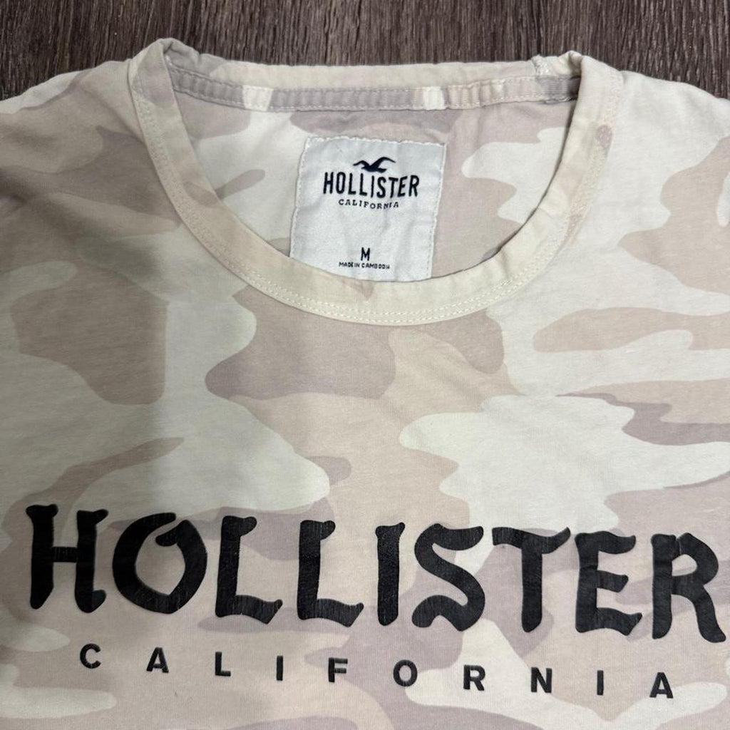 Y2K Hollister Co. Cream tee – Women's Used Clothing
