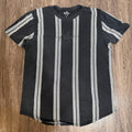 Y2K Hollister Co. Grey and Black tshirt – Women's Used Clothing