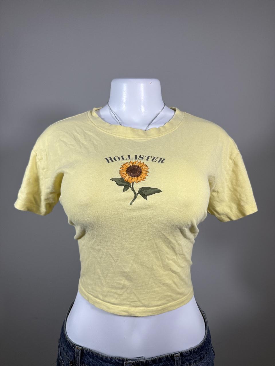 Y2K Hollister Co. baby tee – Women's Used Clothing