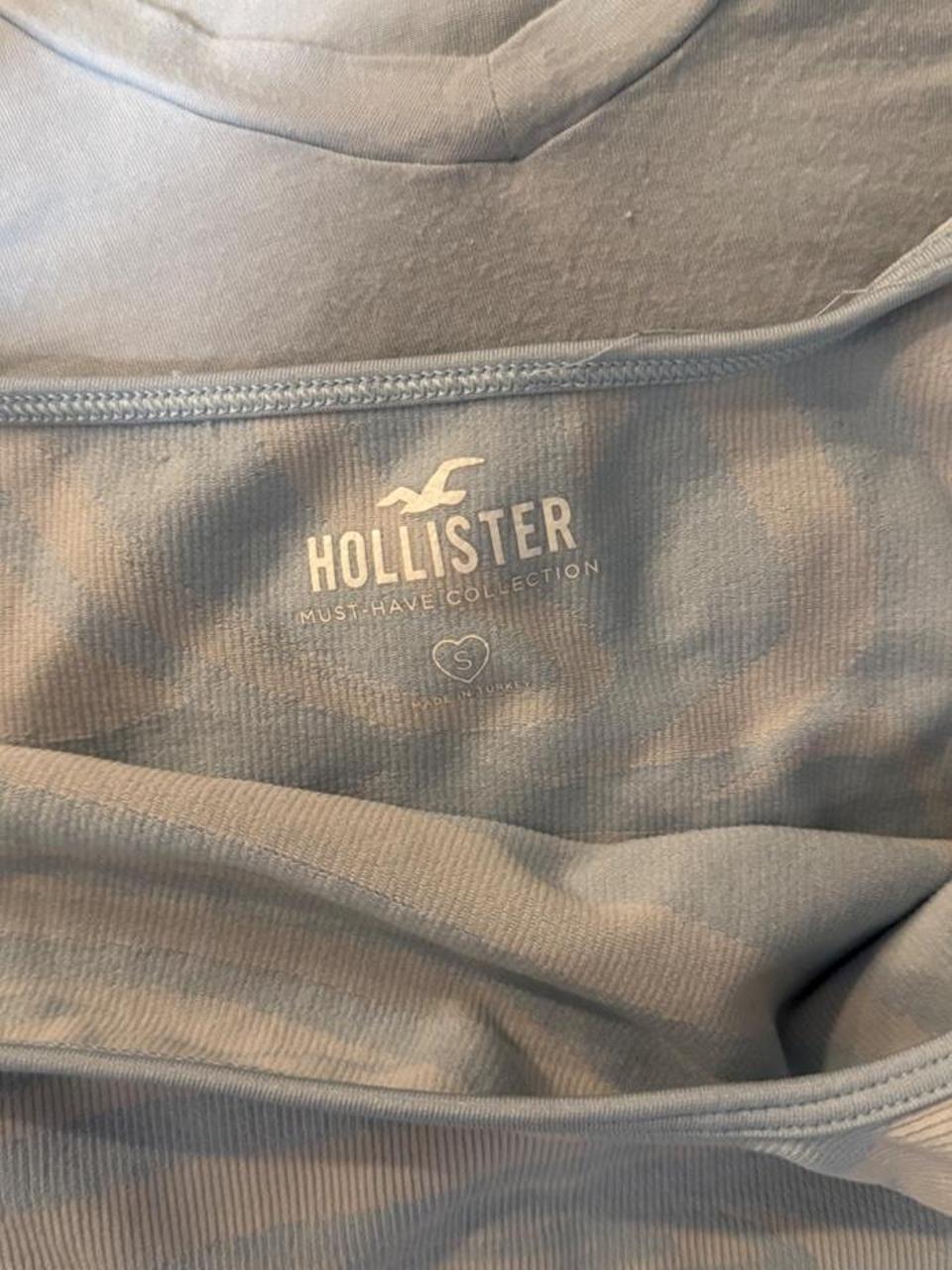 Y2K Hollister Co. Blue tank top – Women's Used Clothing