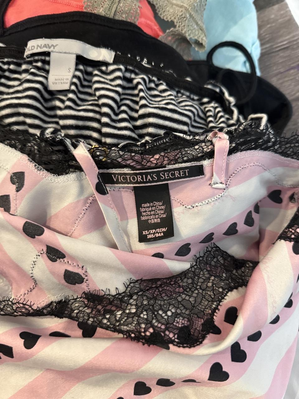 Y2K Victoria's Secret tank top – Women's Used Clothing