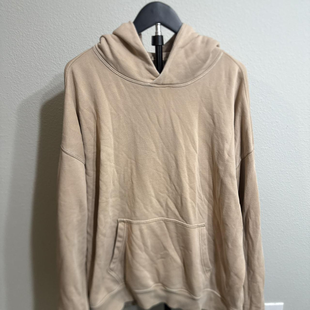 Y2K Abercrombie & Fitch Tan and Cream hoodie – Women's Used Clothing
