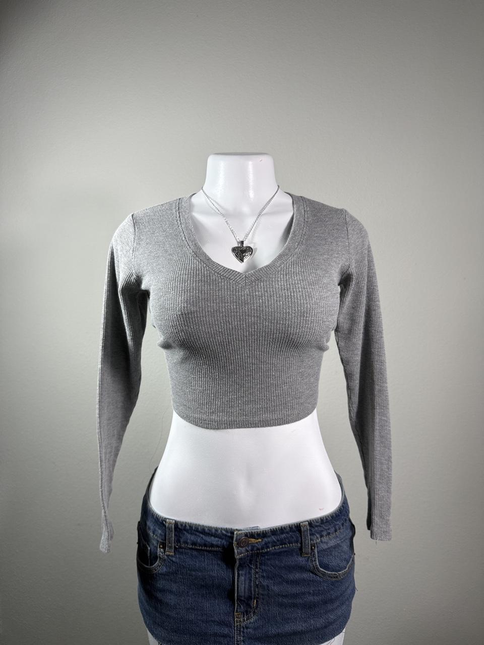 Y2K Bozzolo Grey crop top – Women's Used Clothing