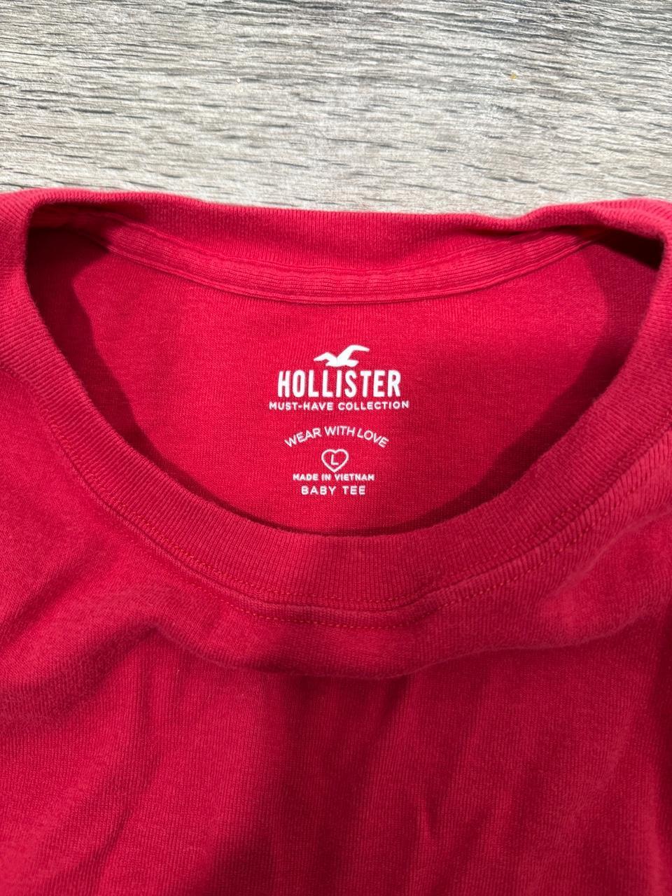 Y2K Hollister Co. Red baby tee – Women's Used Clothing