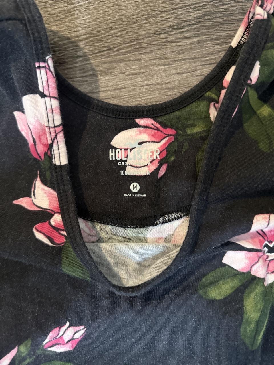 Y2K Hollister Co. tank top – Women's Used Clothing