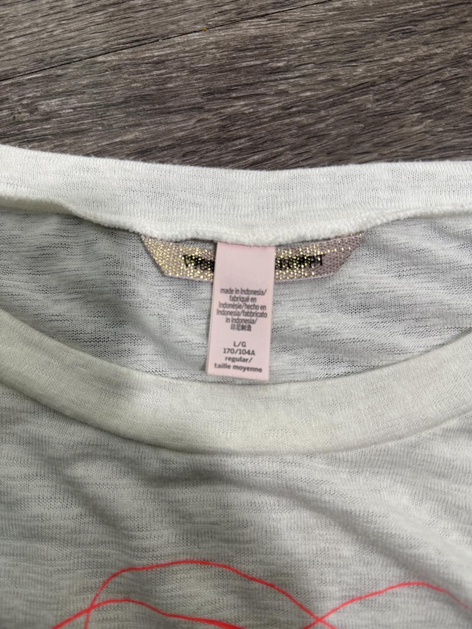 Y2K Victoria's Secret tee – Women's Used Clothing