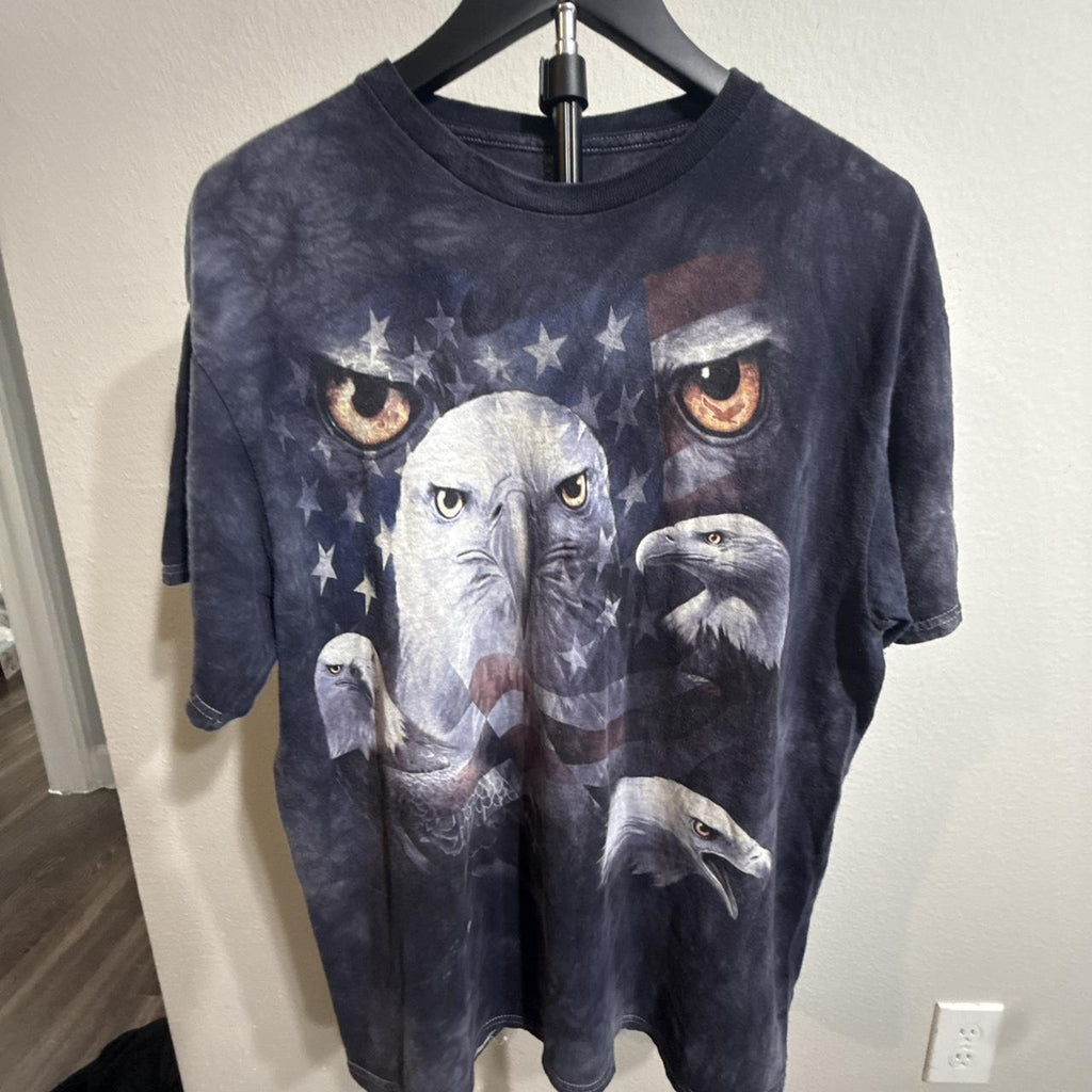 Y2K Navy and Blue tee – Women's Used Clothing