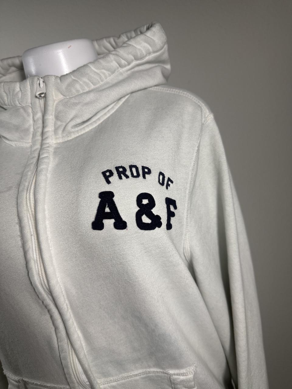 Y2K Abercrombie & Fitch White hoodie – Women's Used Clothing
