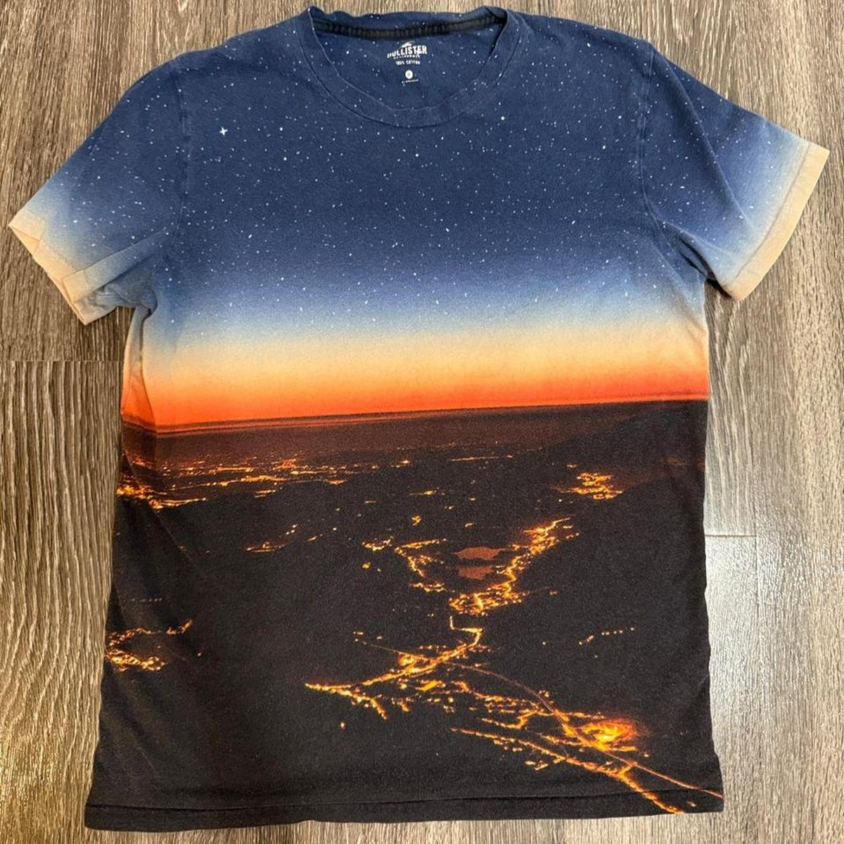 Y2K Hollister Co. tee – Women's Used Clothing