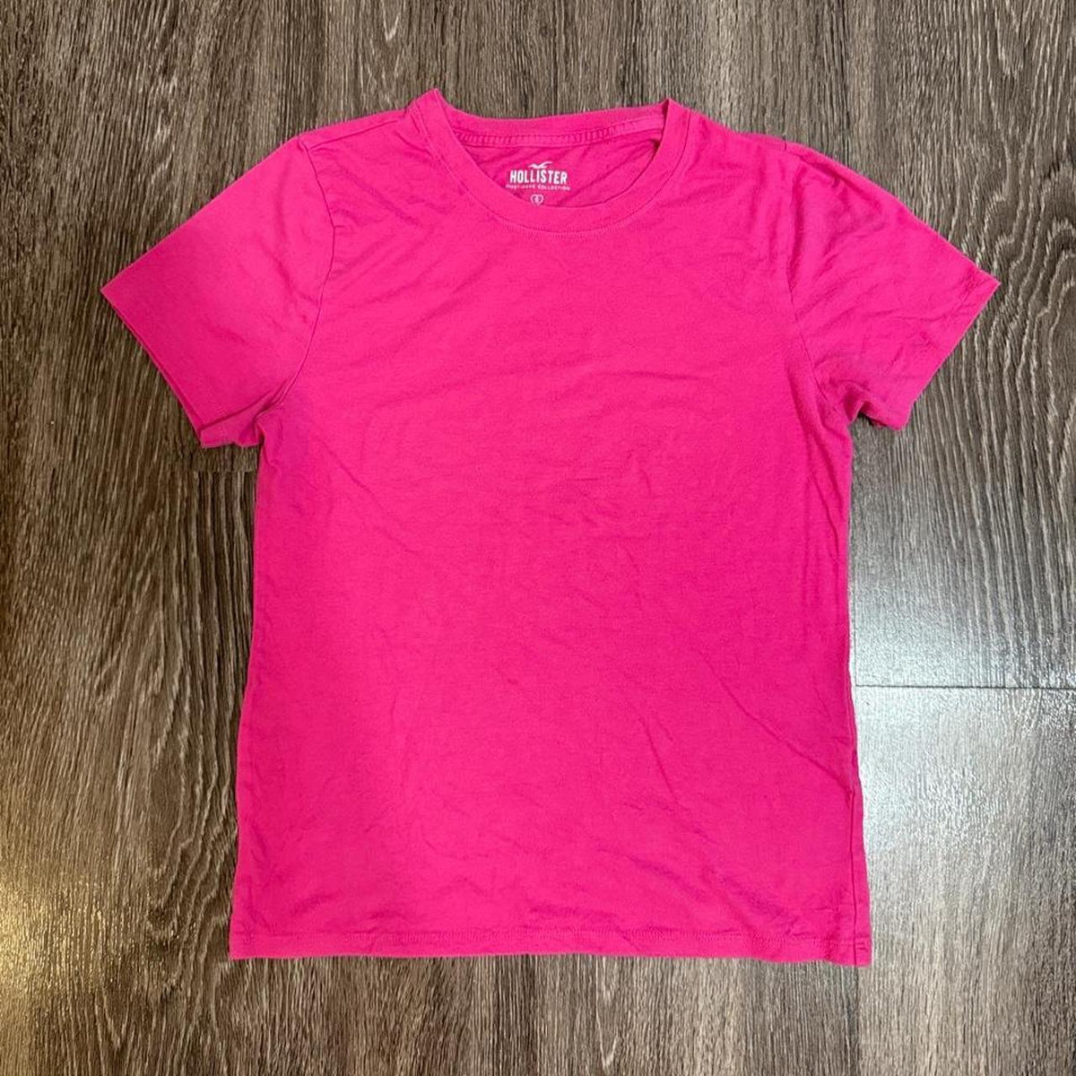 Y2K Hollister Co. Pink tshirt – Women's Used Clothing