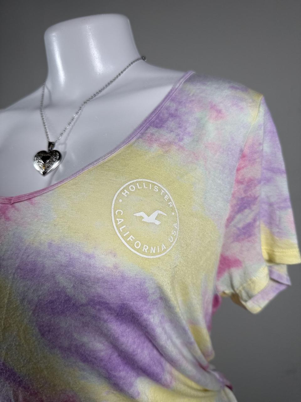 Y2K Hollister Co. tee – Women's Used Clothing