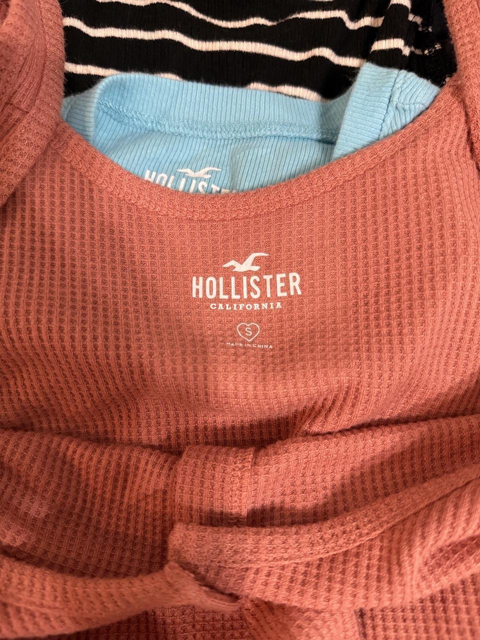 Y2K Hollister Co. tank top – Women's Used Clothing