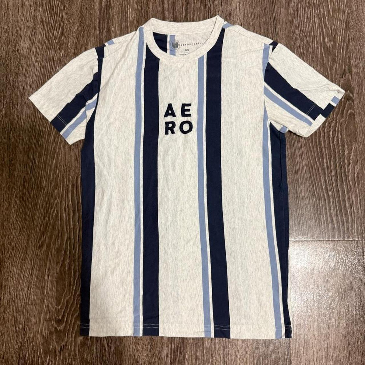 Y2K Aéropostale Grey tee – Women's Used Clothing