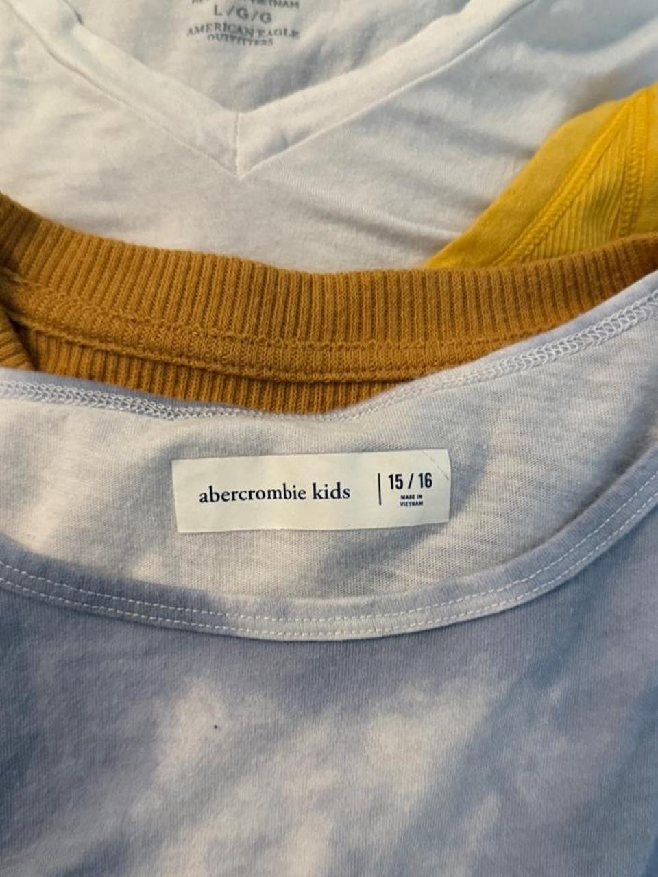 Y2K Abercrombie Kids Blue crop top – Women's Used Clothing