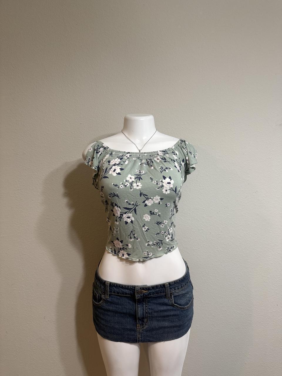Y2K American Eagle top – Women's Used Clothing